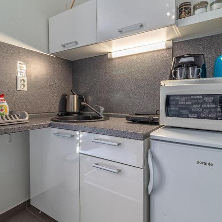 Jonas Apartments - Great Location Near Bratislava City Center Buitenkant foto