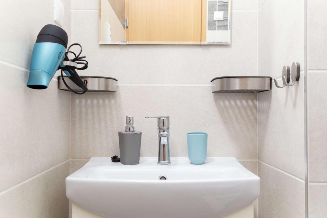 Jonas Apartments - Great Location Near Bratislava City Center Buitenkant foto