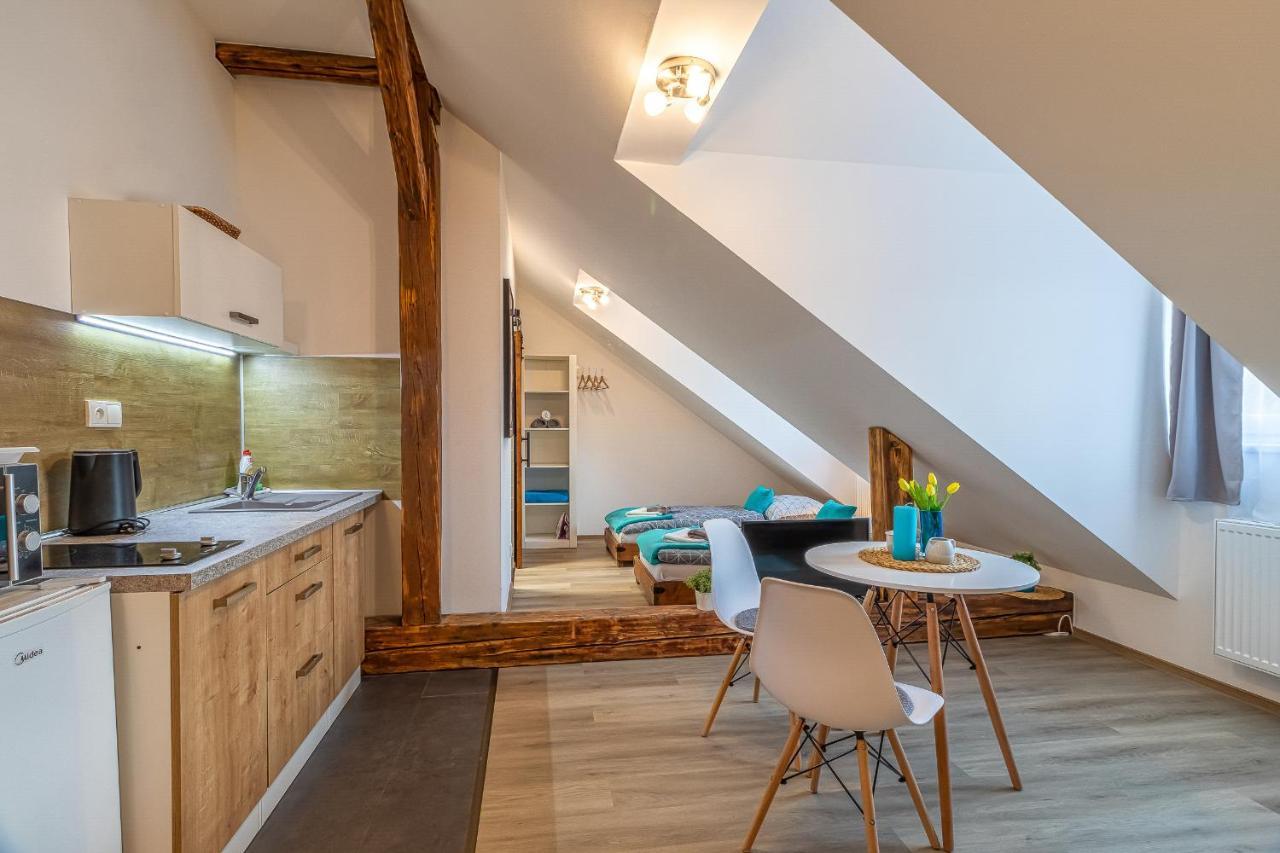 Jonas Apartments - Great Location Near Bratislava City Center Buitenkant foto