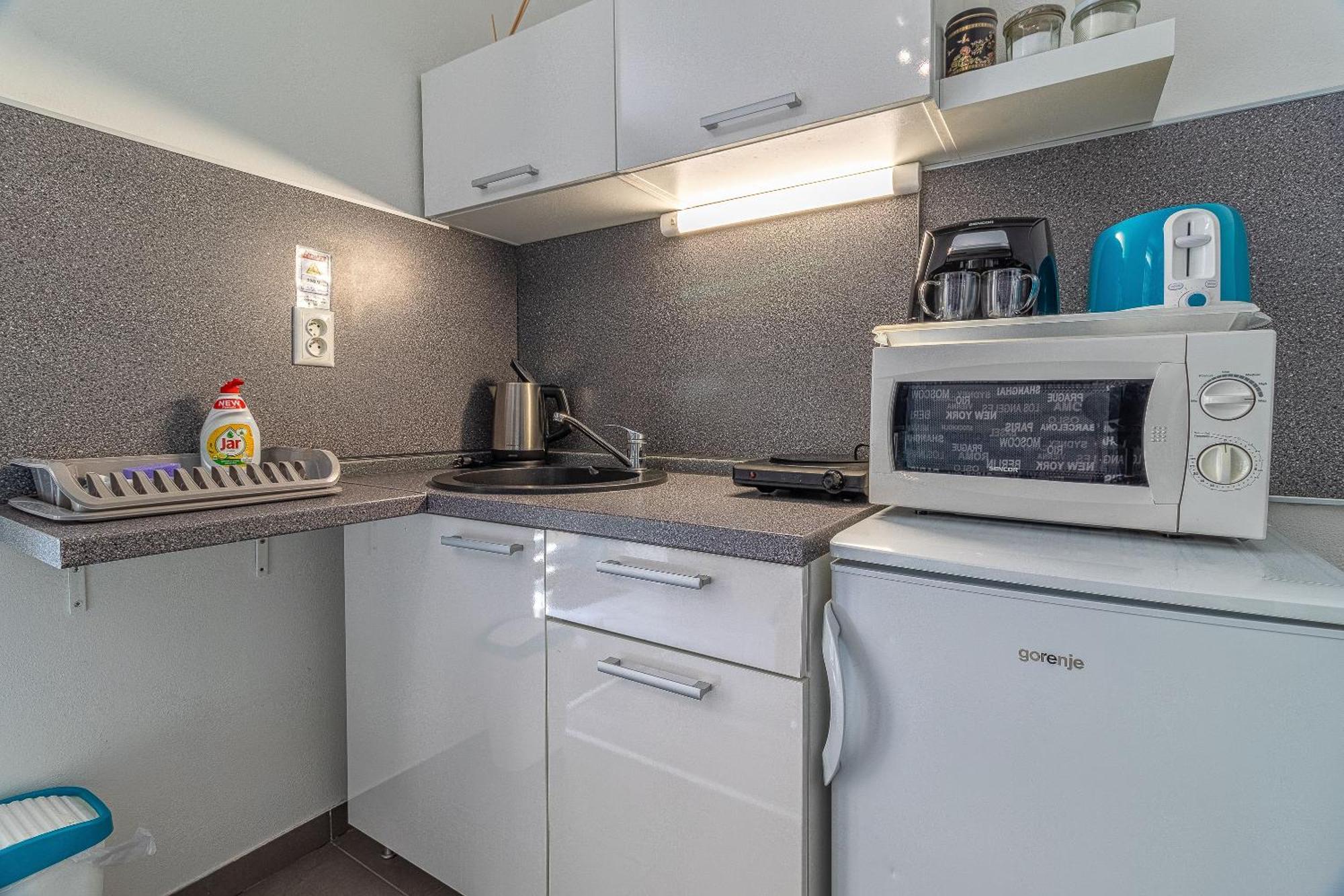 Jonas Apartments - Great Location Near Bratislava City Center Buitenkant foto
